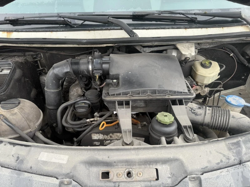 VW Crafter 2.5TDI 6+ 1МЕСТА БАРТЕР ЛИЗИНГ, снимка 11 - Бусове и автобуси - 52079094