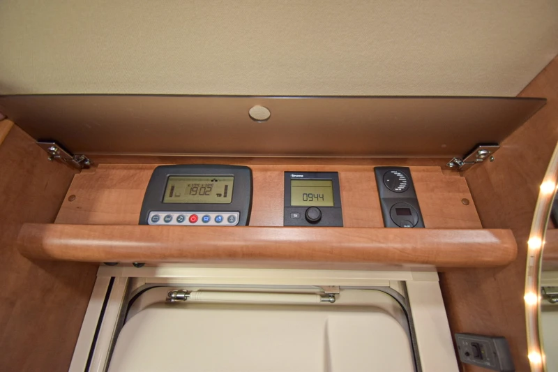 Кемпер Carthago Chic C Line 2, снимка 17 - Каравани и кемпери - 50290837