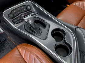 Dodge Challenger SRT 392  CARFAX, снимка 3