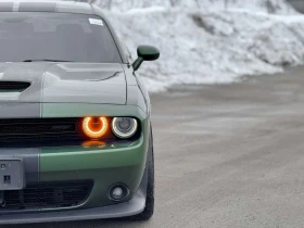 Dodge Challenger SRT 392  CARFAX, снимка 15