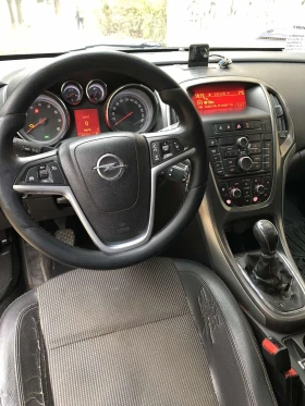 Opel Astra 1.6 Turbo , снимка 14