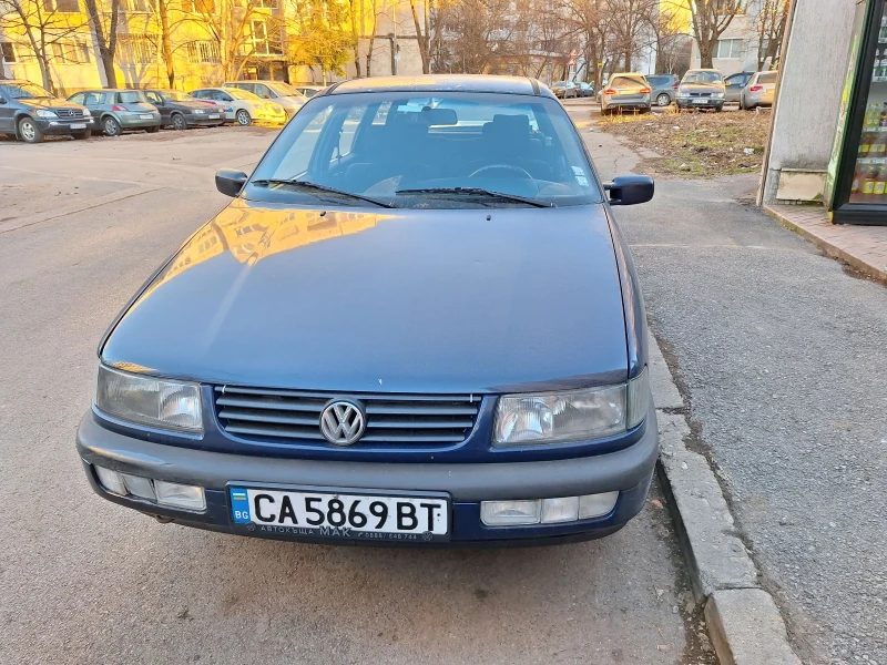 VW Passat, снимка 1 - Автомобили и джипове - 47328305