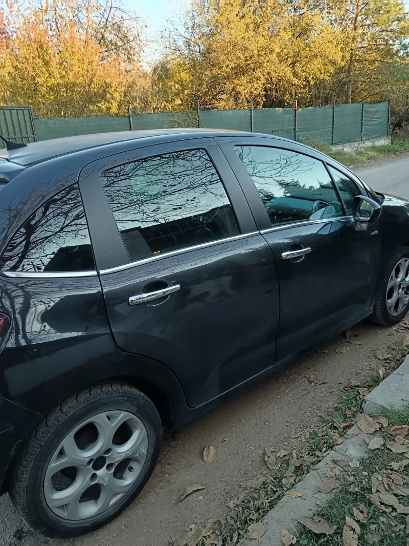 Citroen C3, снимка 2 - Автомобили и джипове - 47853472