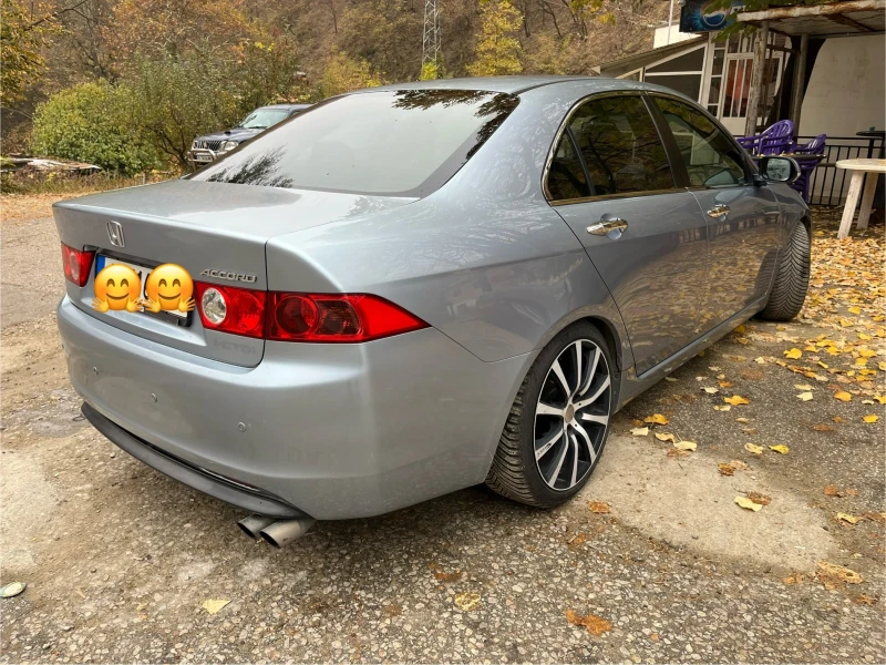 Honda Accord Navi Спешно!, снимка 4 - Автомобили и джипове - 47970224