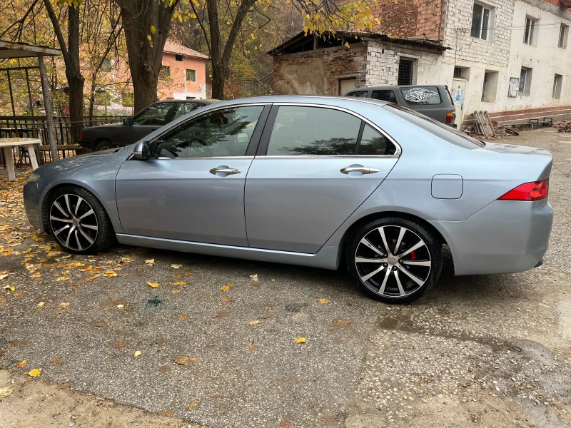 Honda Accord Navi Спешно!, снимка 3 - Автомобили и джипове - 47970224