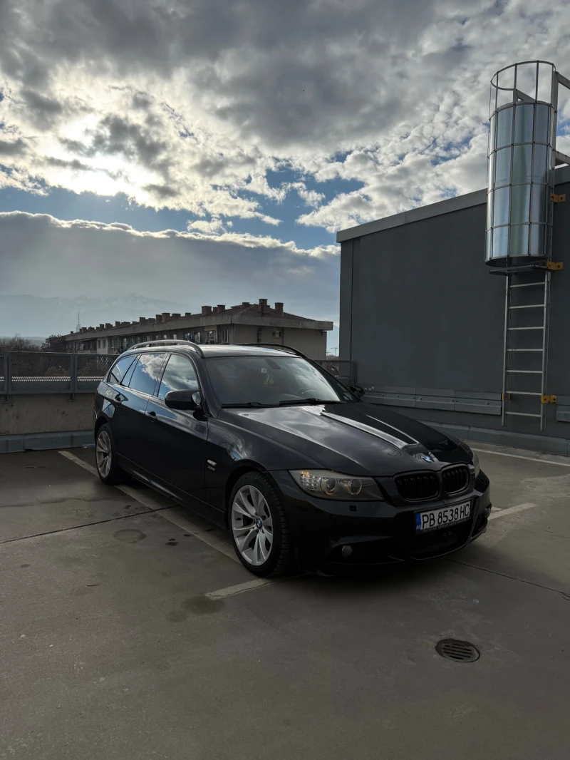 BMW 330 4x4 e91 Facelift , снимка 1 - Автомобили и джипове - 48651115