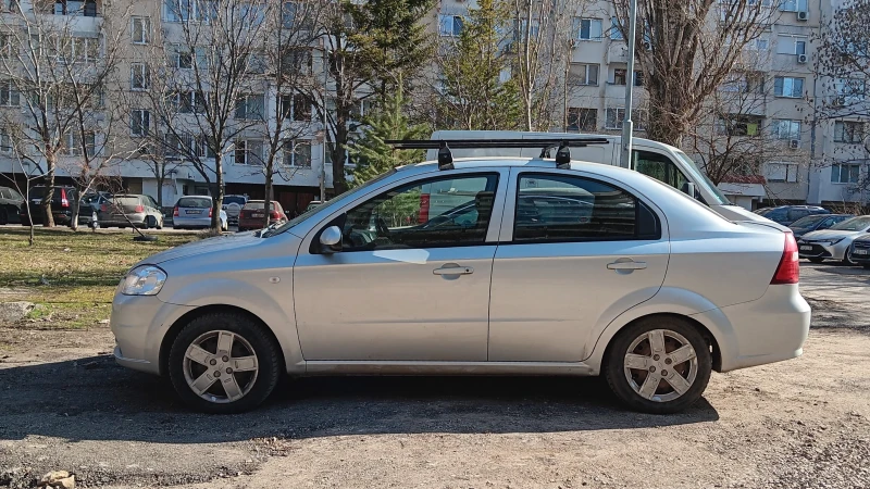 Chevrolet Aveo, снимка 2 - Автомобили и джипове - 49042075