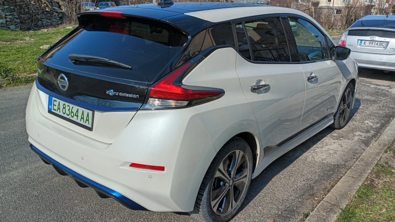 Nissan Leaf  40Kw, снимка 5 - Автомобили и джипове - 49120701