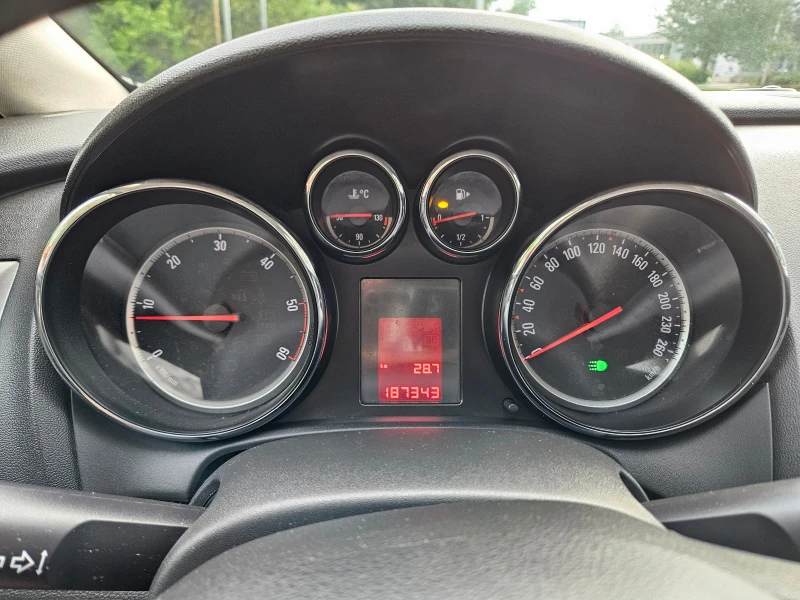 Opel Astra 1.7, 115к.с., 187х.км., Италия!, снимка 14 - Автомобили и джипове - 50620586