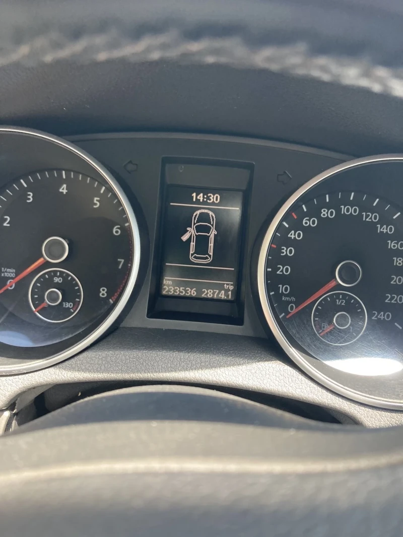 VW Golf 1.4 TSI FLY, снимка 9 - Автомобили и джипове - 52457404