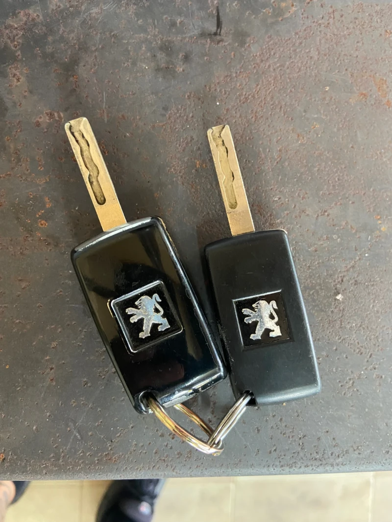 Peugeot 3008 1.6HDI ПАНОРАМА Head-Up, снимка 17 - Автомобили и джипове - 51903836