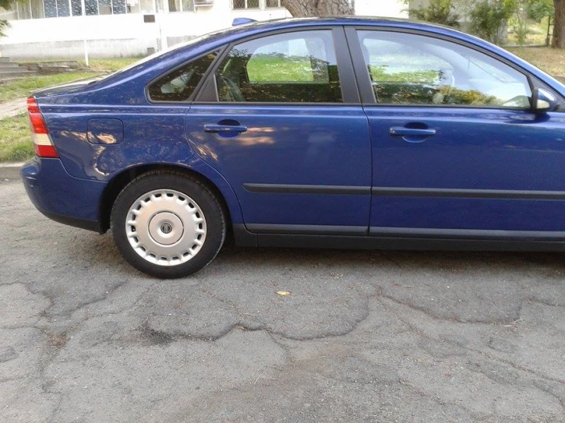 Volvo S40, снимка 3 - Автомобили и джипове - 52024182