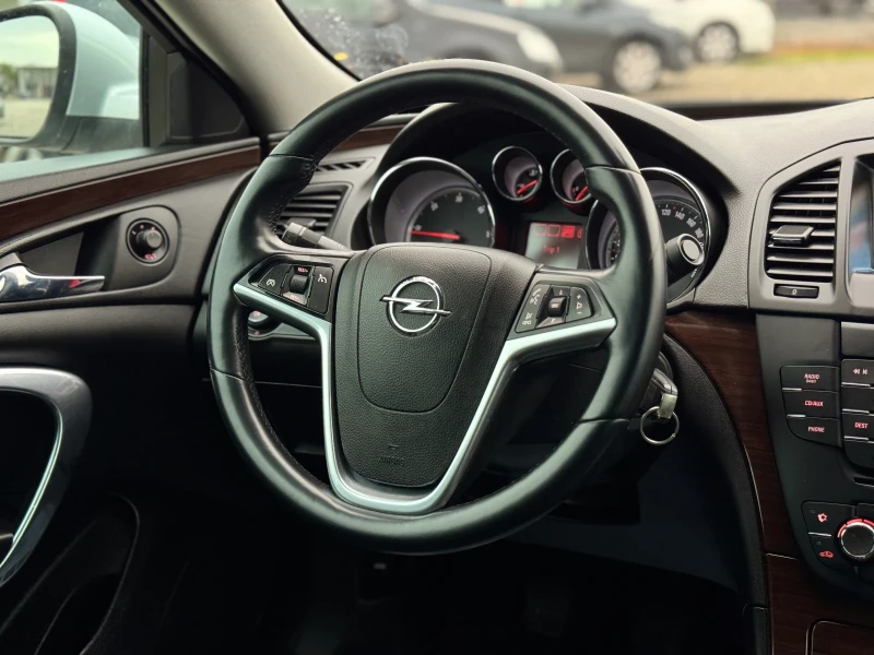Opel Insignia 2.0CDTI COSMO, снимка 9 - Автомобили и джипове - 52153491