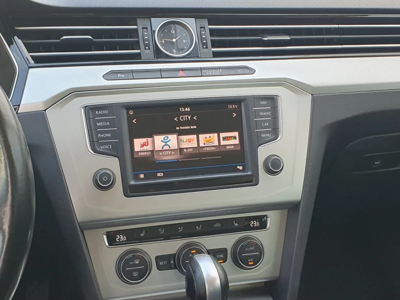 VW Passat Comfortline 2.0TDI BMT, снимка 8 - Автомобили и джипове - 52210025