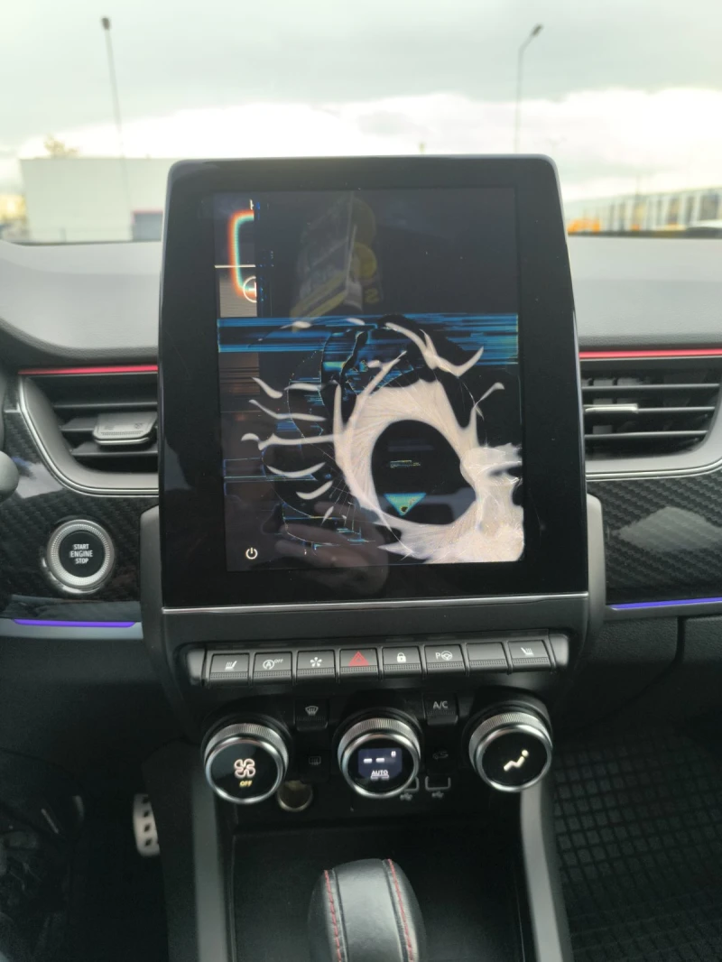 Renault Arkana RS LINE TCe, снимка 12 - Автомобили и джипове - 52456548