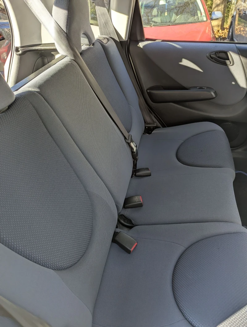 Honda Jazz, снимка 16 - Автомобили и джипове - 52891672