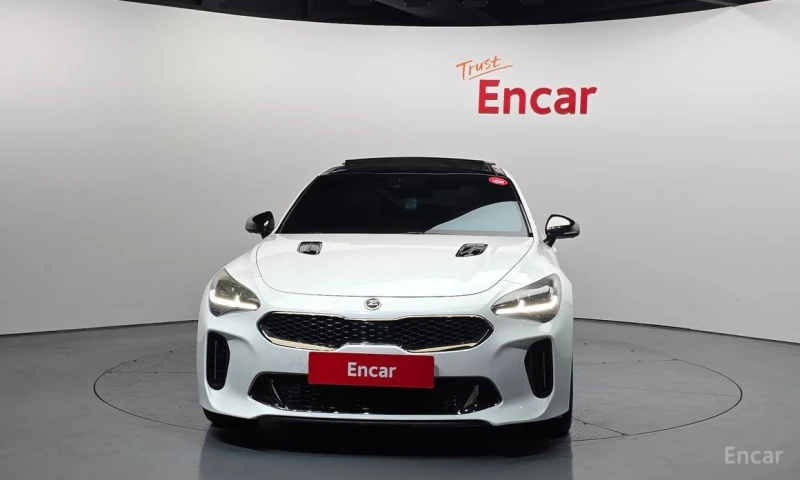 Kia Stinger, снимка 3 - Автомобили и джипове - 53238116