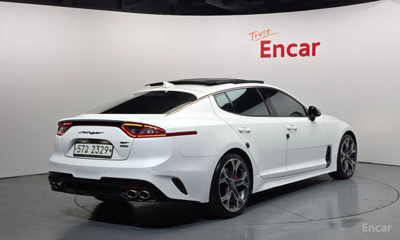 Kia Stinger, снимка 2 - Автомобили и джипове - 53238116