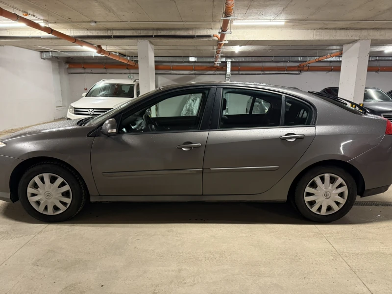 Renault Laguna 1.5, снимка 7 - Автомобили и джипове - 53393937