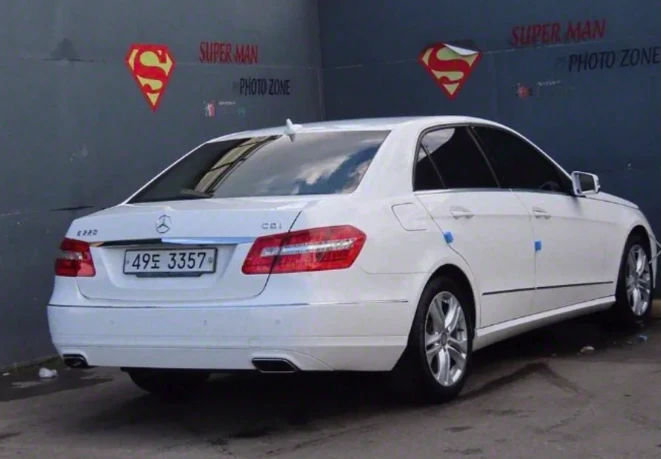 Mercedes-Benz E 220 Avantgarde - изображение 4