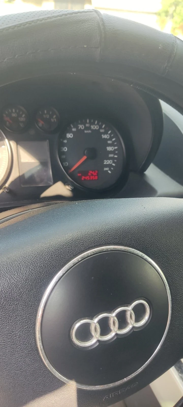 Audi A2 1.4 - изображение 5