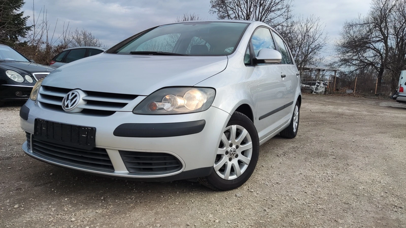 VW Golf Plus 1.6i 116кс. НАВИ - изображение 3