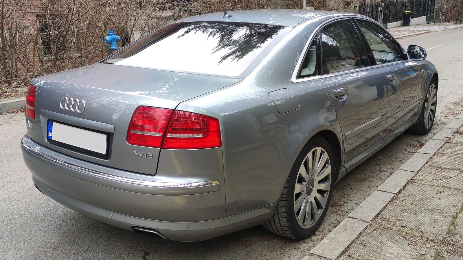 Audi A8 W12 - изображение 4