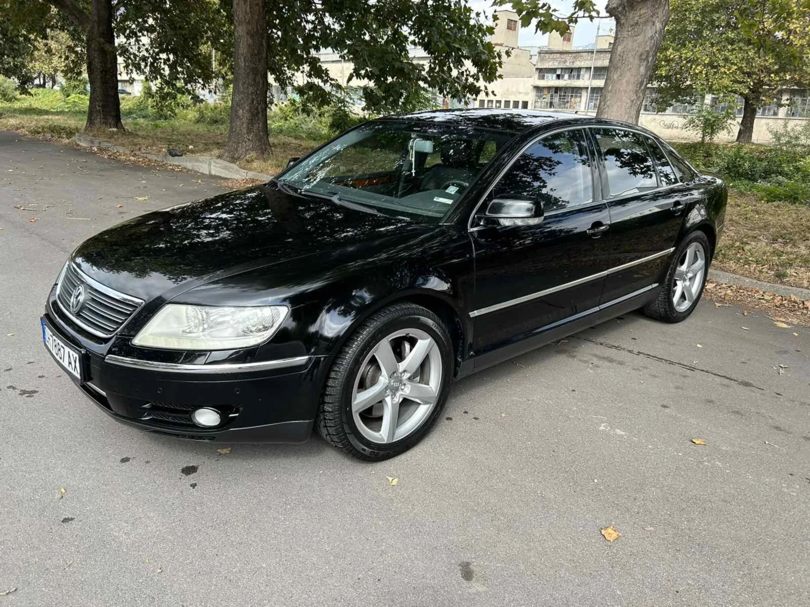 VW Phaeton 4.2 V8 4Motion Бензин/Газ - изображение 2