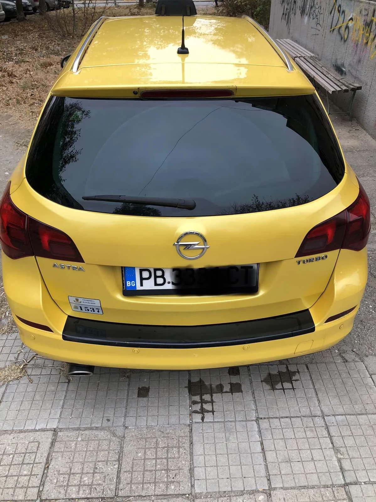 Opel Astra 1.6 Turbo  - изображение 6