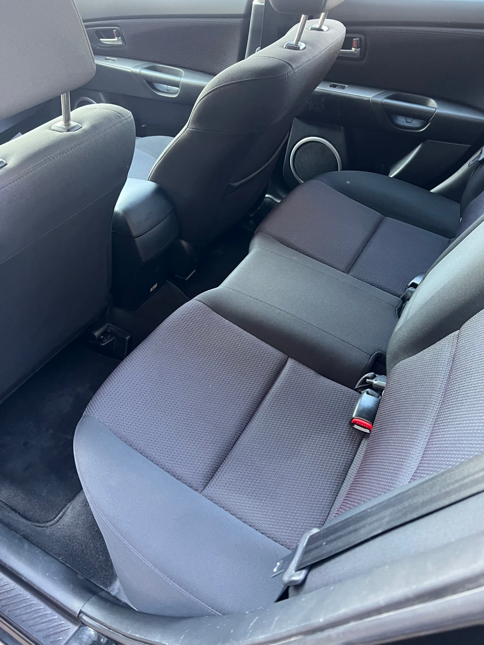 Mazda 3 1.6hdi - изображение 10