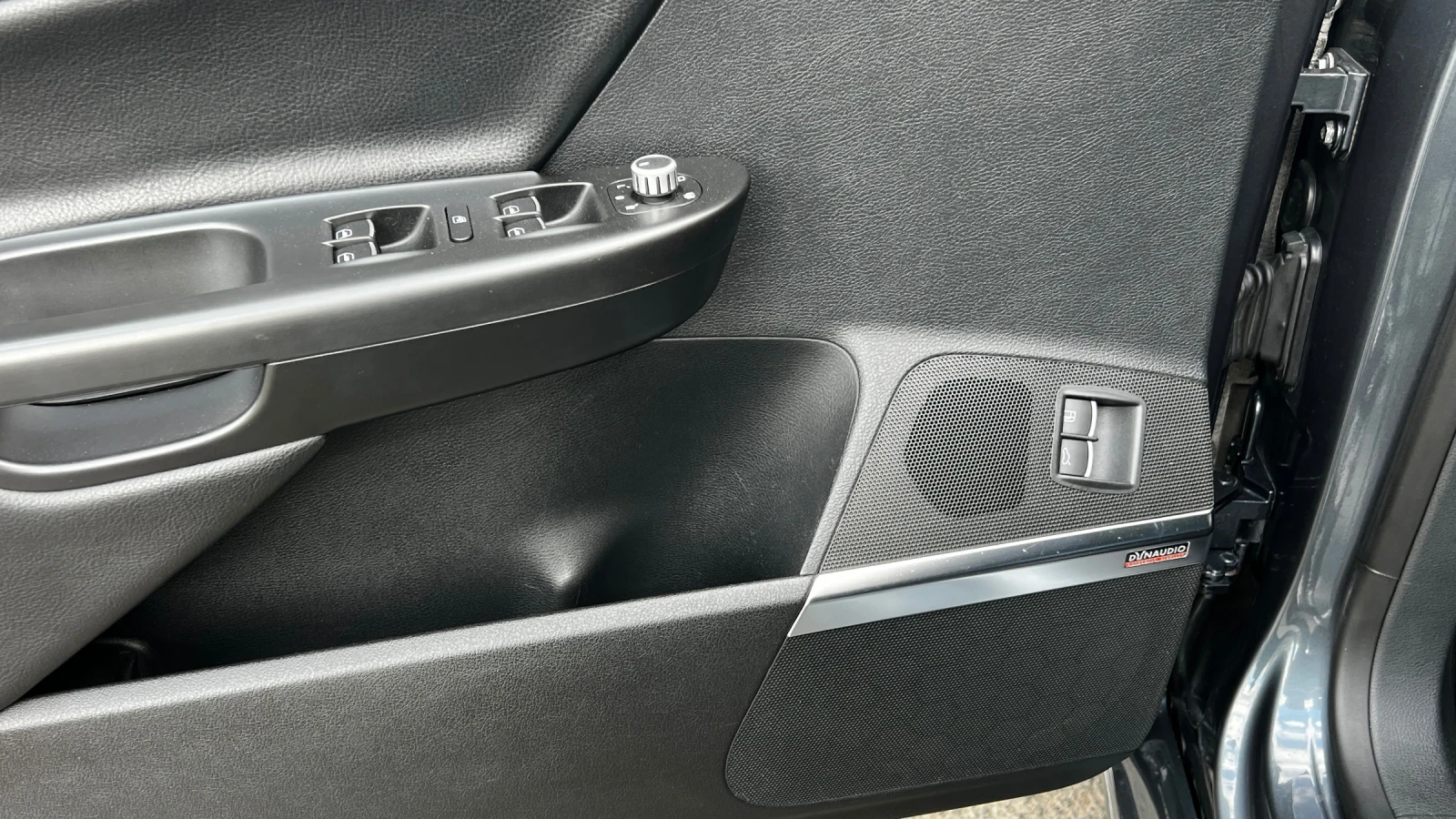 VW Passat R36, снимка 14 - Автомобили и джипове - 53989203