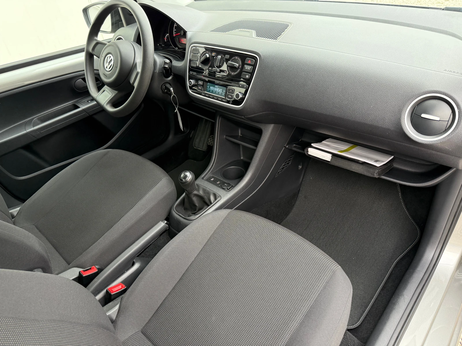 VW Up 1.0MPI КЛИМА* 77000км* ПЕРФЕКТЕН* ШВЕЙЦАРИЯ - изображение 8