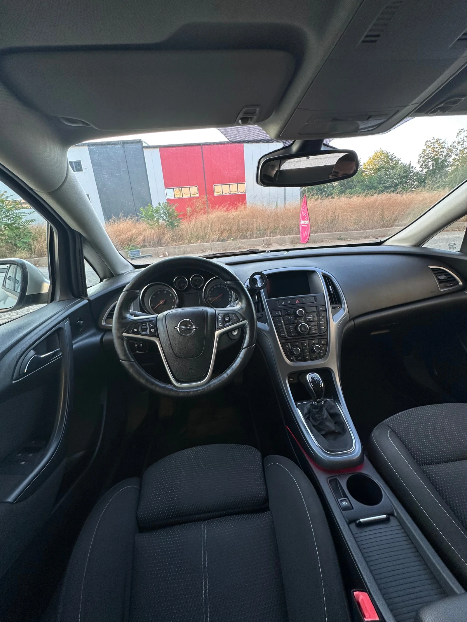 Opel Astra 1.6 CDTI Sports Tourer - изображение 10
