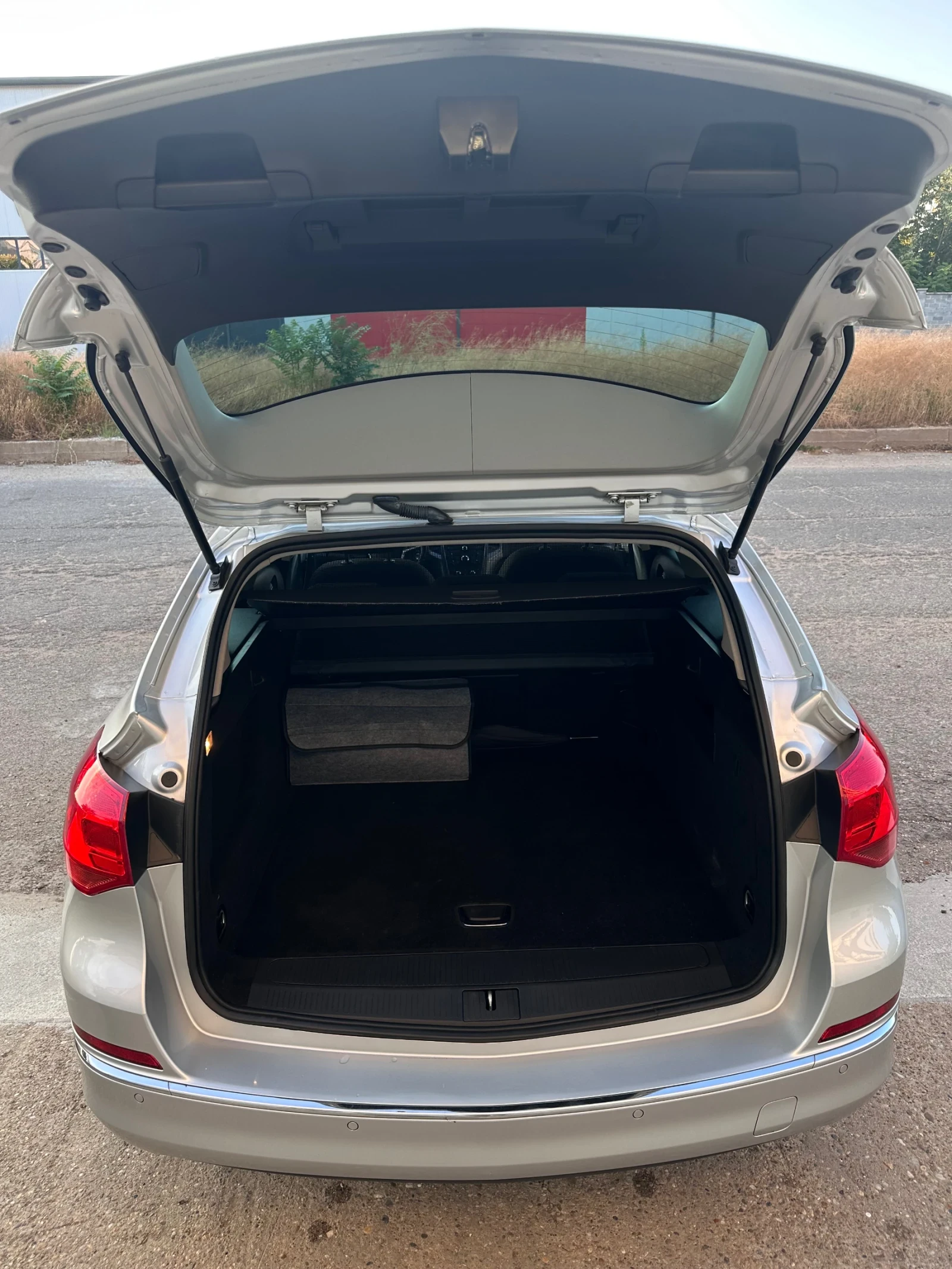 Opel Astra 1.6 CDTI Sports Tourer - изображение 7