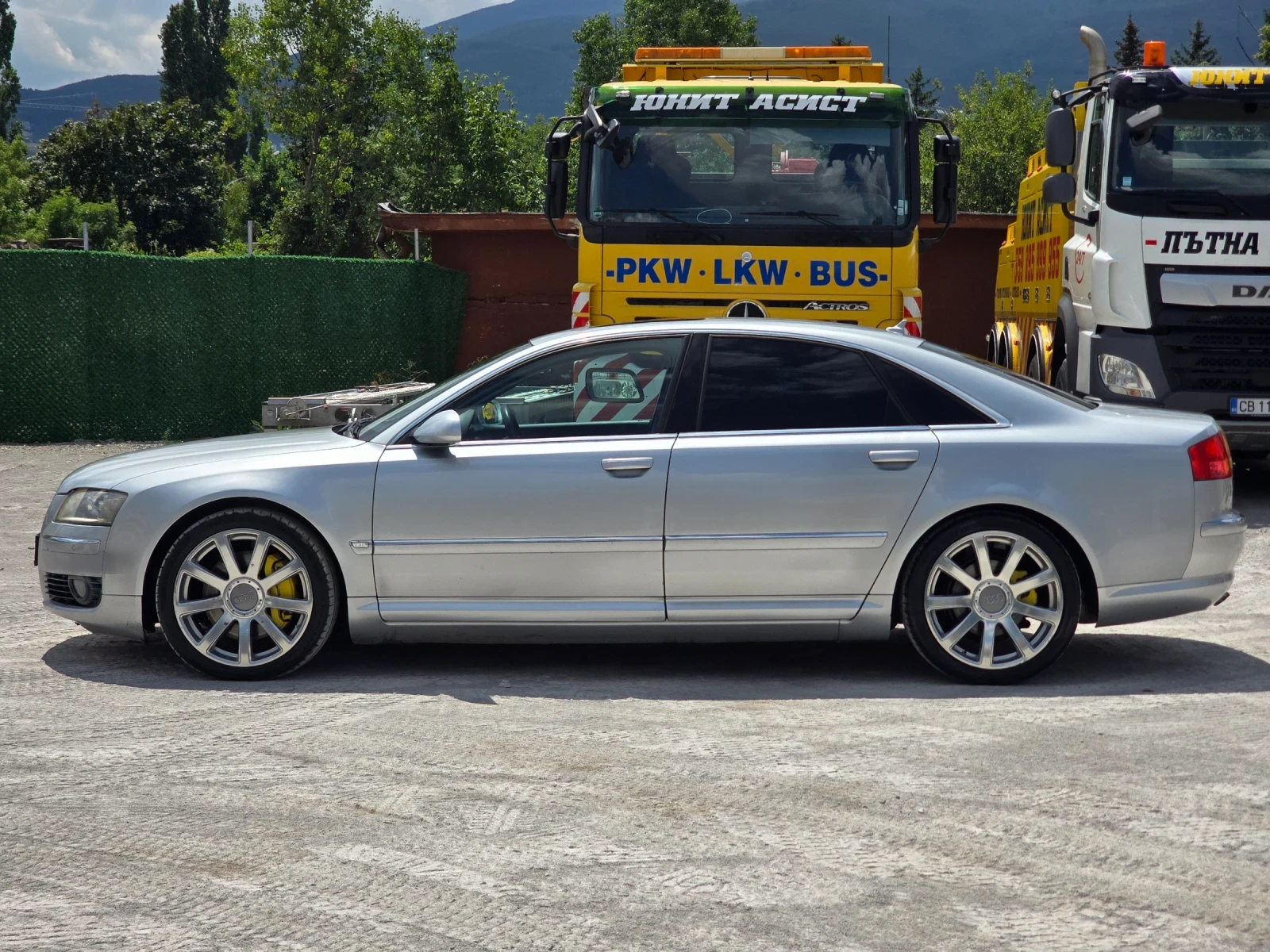 Audi A8 4.2 TDI  20' Нови гуми  - изображение 8