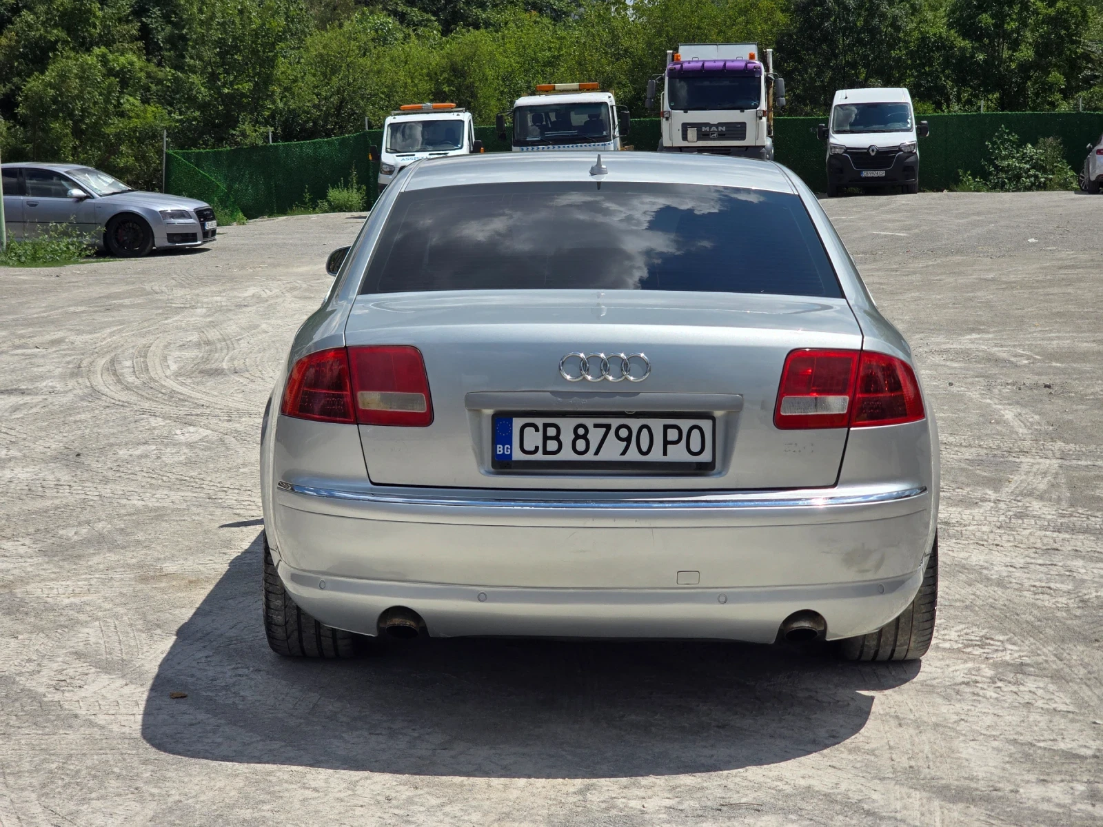 Audi A8 4.2 TDI  20' Нови гуми  - изображение 6