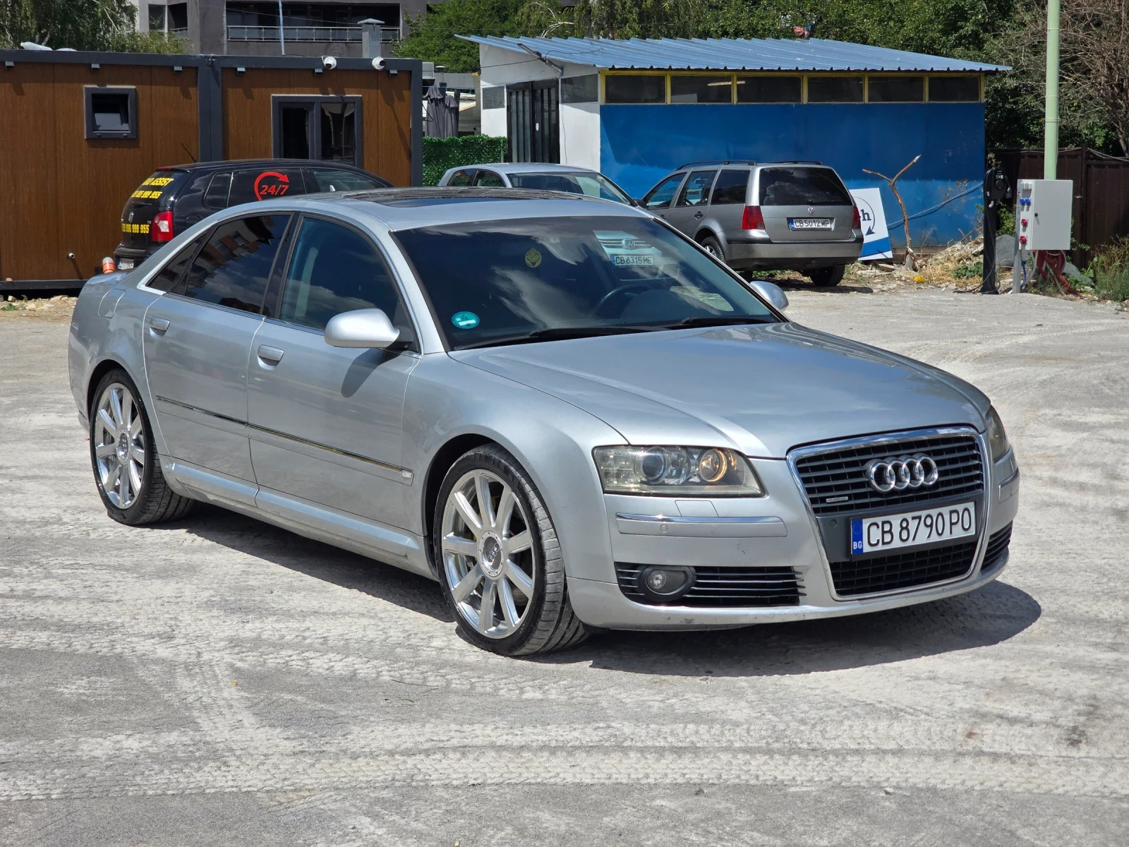 Audi A8 4.2 TDI  20' Нови гуми  - изображение 3