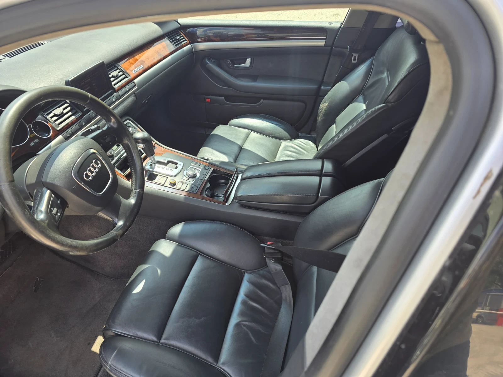Audi A8 4.2 TDI  20' Нови гуми  - изображение 9