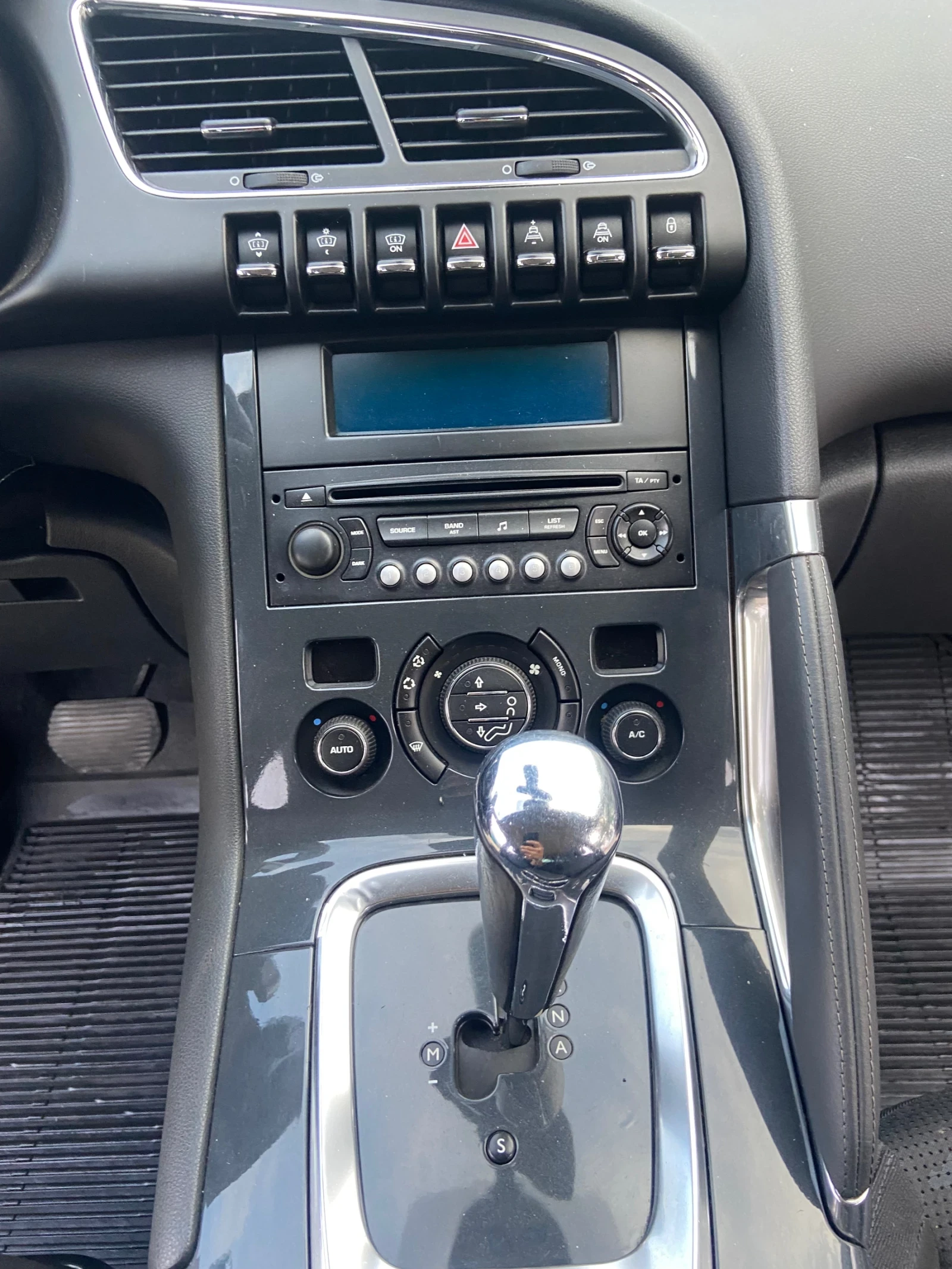 Peugeot 3008 1.6HDI  Head-Up | Mobile.bg   14