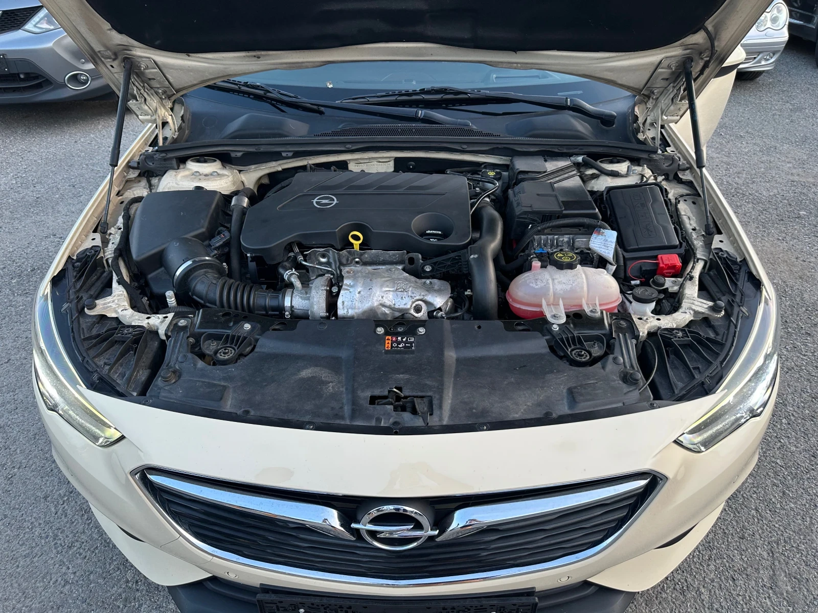 Opel Insignia LED* * DISTRONIC* HUD* KEYLESS*  | Mobile.bg   17