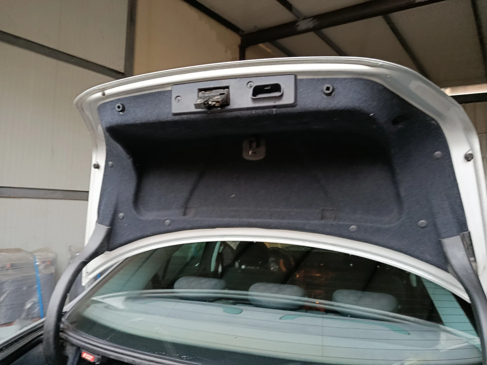 Mercedes-Benz C 180  - изображение 6