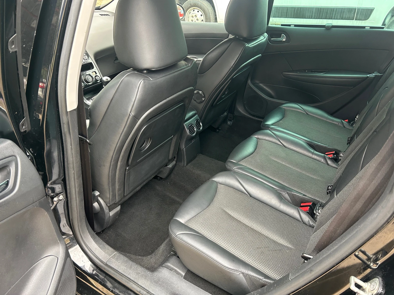 Peugeot 308 2013-КОЖА-ЛЕД-КСЕНОН-ПАНОРАМА! - изображение 9