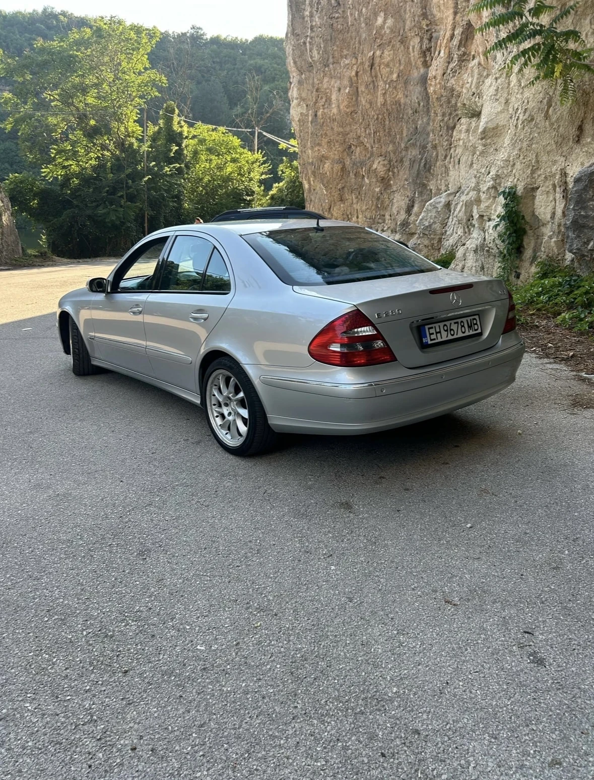 Mercedes-Benz E 280  - изображение 6