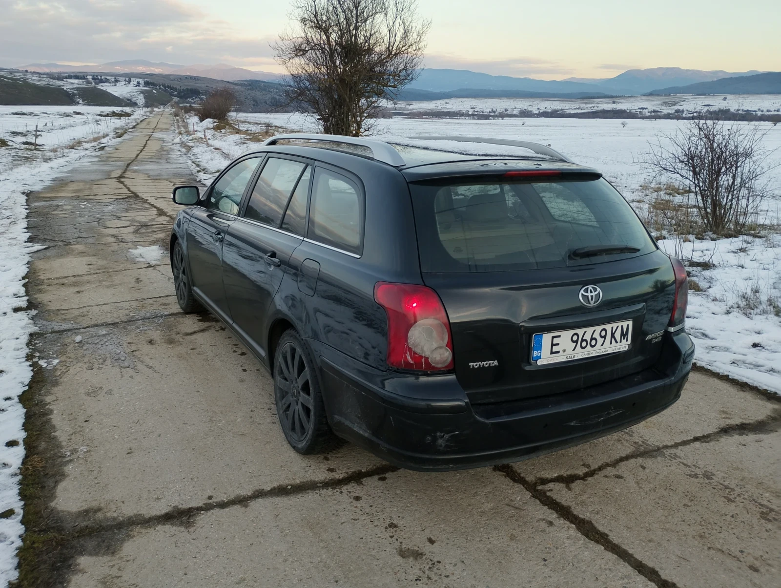 Toyota Avensis 2.2 D4D - изображение 3