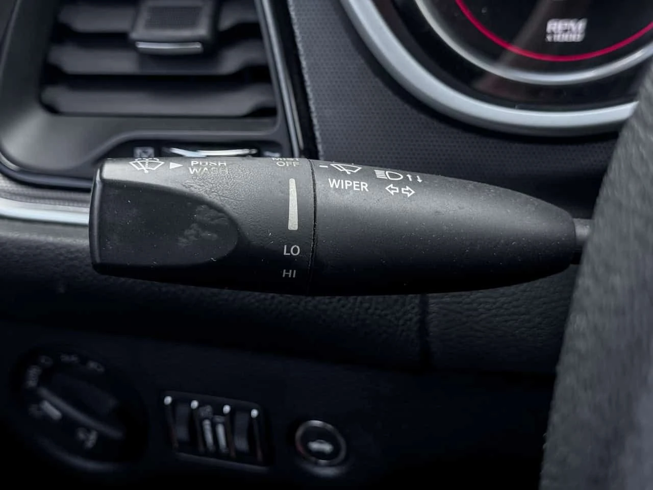 Dodge Challenger SRT 392  CARFAX | Mobile.bg � ����������� 11