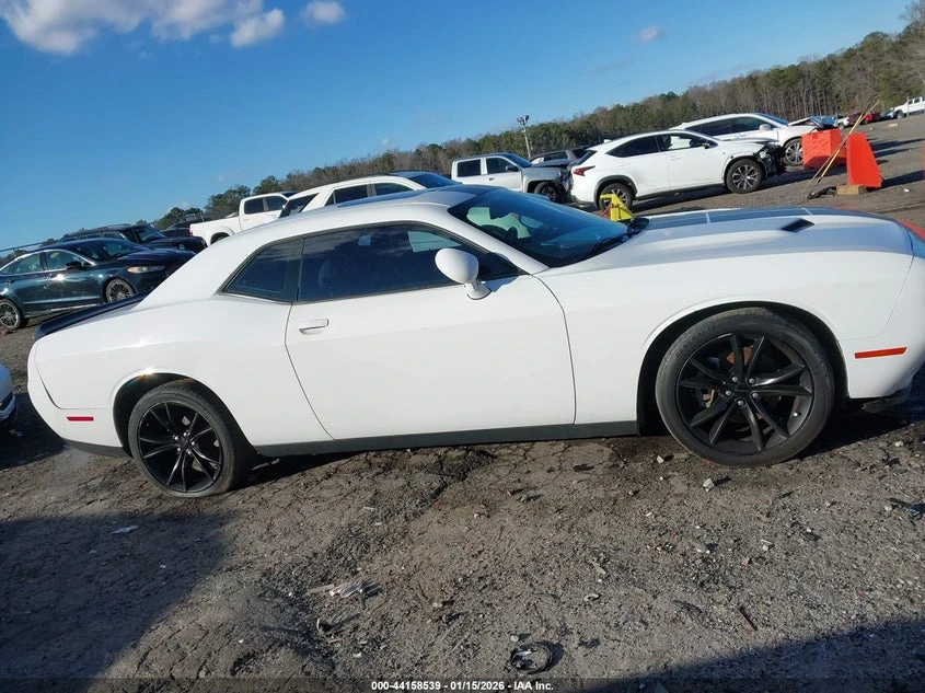 Dodge Challenger 3.6l Sxt Plus, снимка 13 - Автомобили и джипове - 53936737