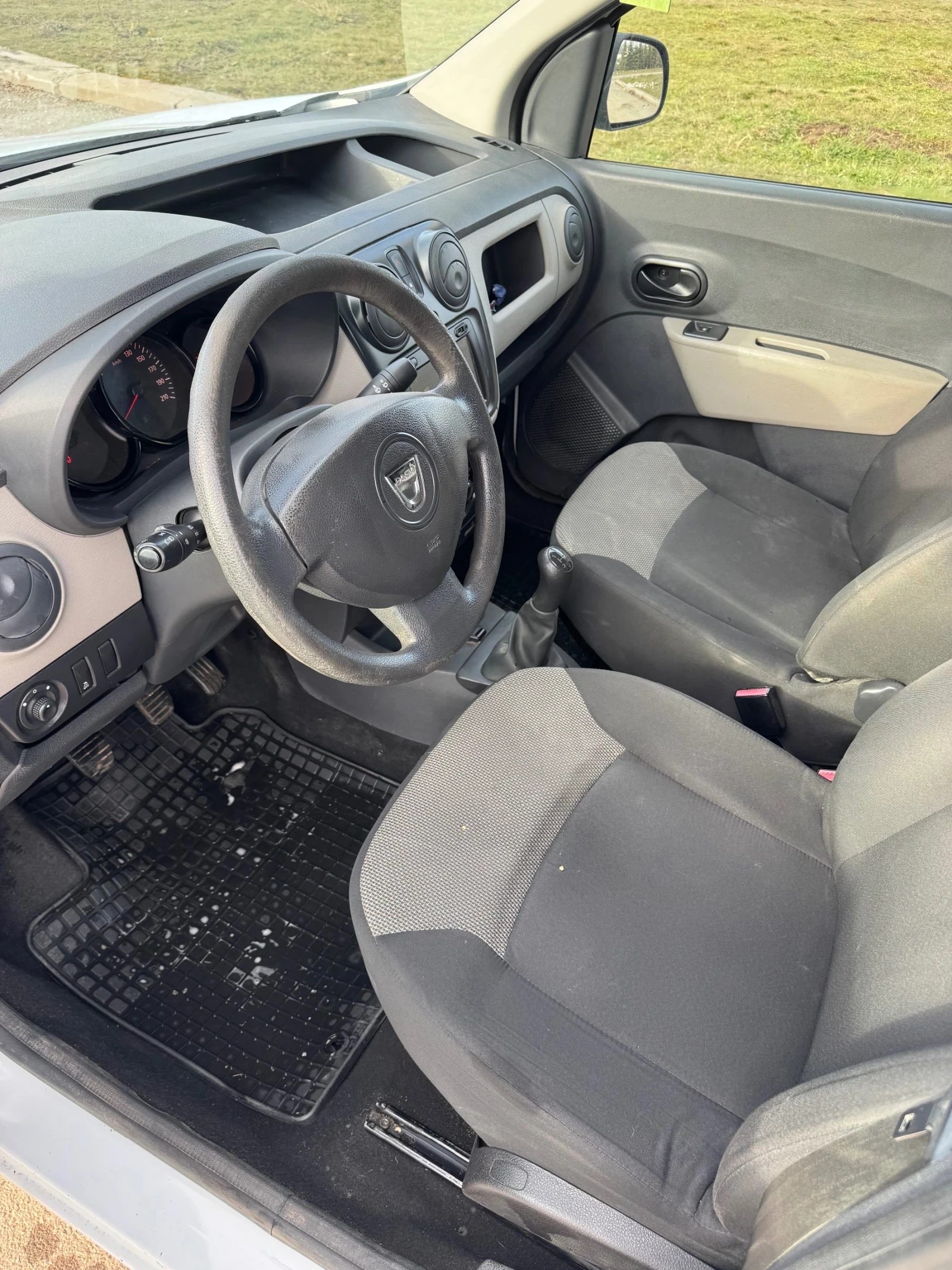 Dacia Dokker 1.5 дизел СМЕНЕН АНГРЕНАЖ РЕАЛНИ КМ, снимка 8 - Автомобили и джипове - 54474036