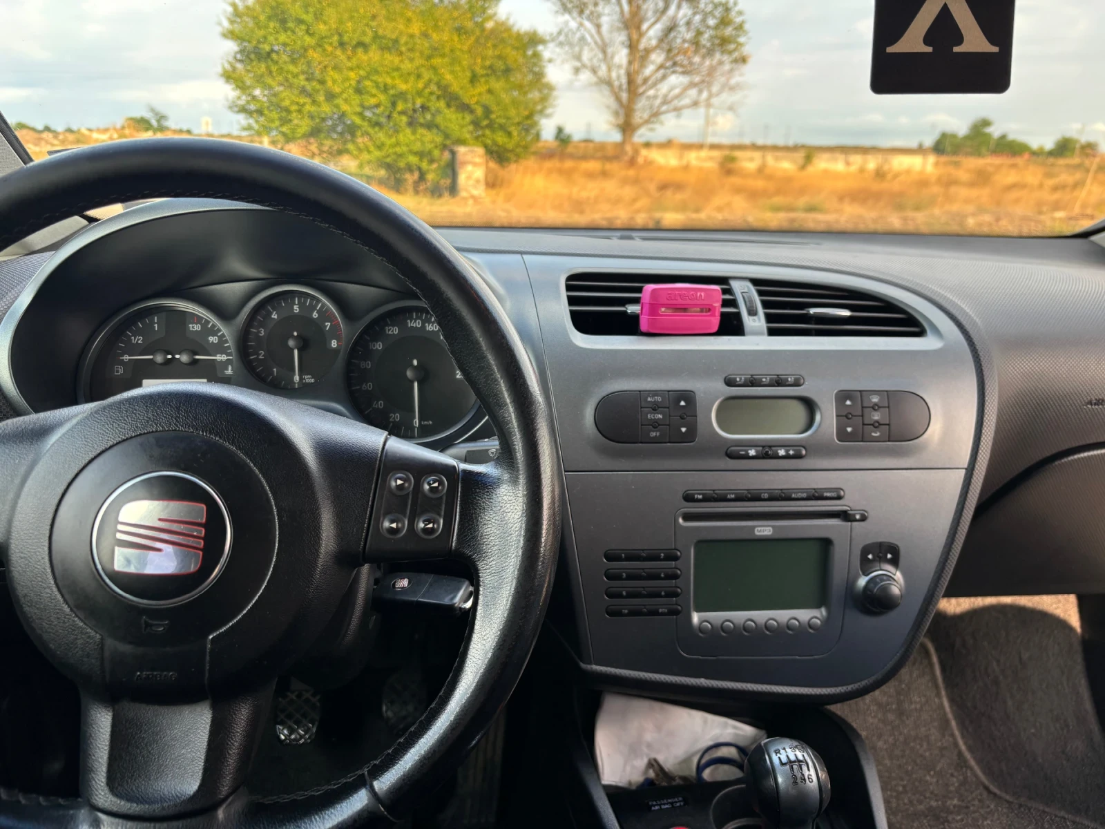 Seat Leon, снимка 7 - Автомобили и джипове - 54527878