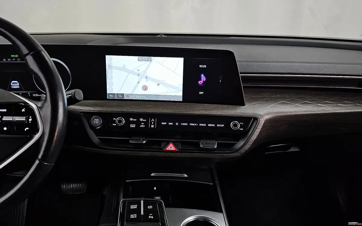 Kia K8 Blind-Spot View Camera/360/Подгрев/Обдух , снимка 13 - Автомобили и джипове - 54725091