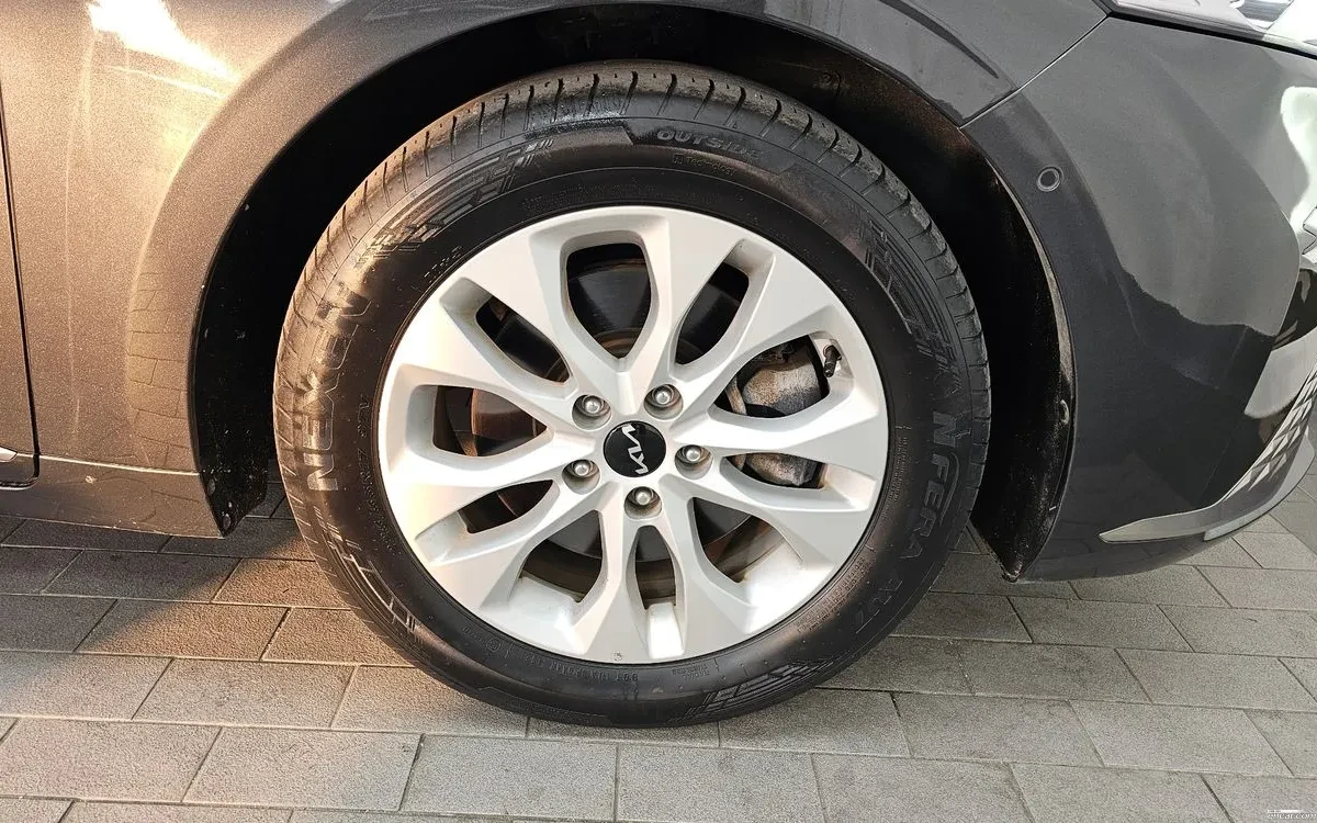 Kia K8 Blind-Spot View Camera/360/Подгрев/Обдух , снимка 4 - Автомобили и джипове - 54725091